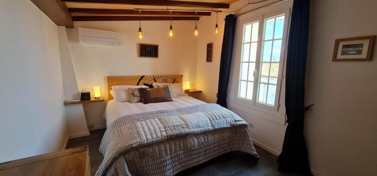 Dom Peyreton Prestige Cottages Set In A Charming Wine Property Villegouge Kültér fotó